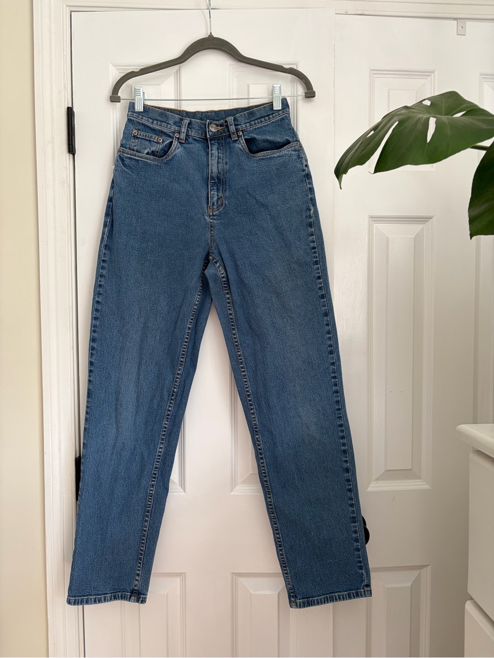 vintage l.l. bean classic fit blue jeans